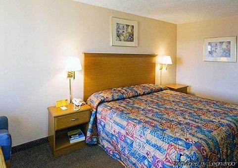 Econo Lodge North Ridgeland Phòng bức ảnh